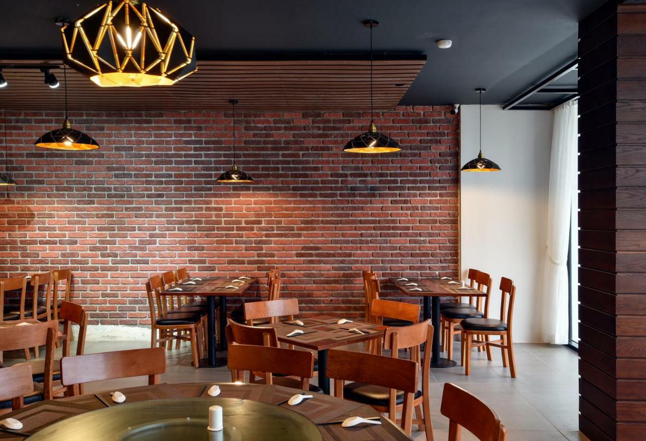 The Marron Hotel Thanh Hóa Kültér fotó