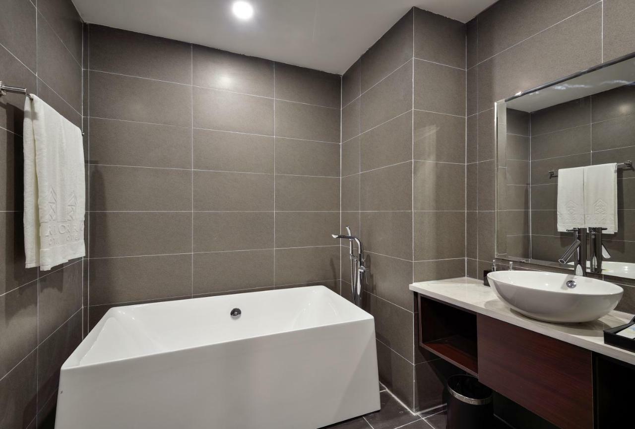 The Marron Hotel Thanh Hóa Kültér fotó